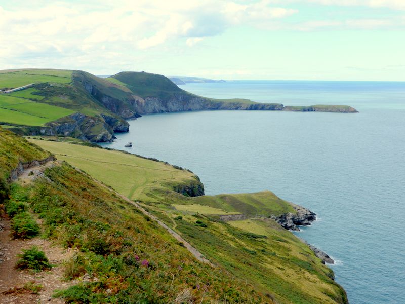 Ynys Lochtyn