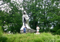 Statue of Llewelyn ap Gruffydd Fychan