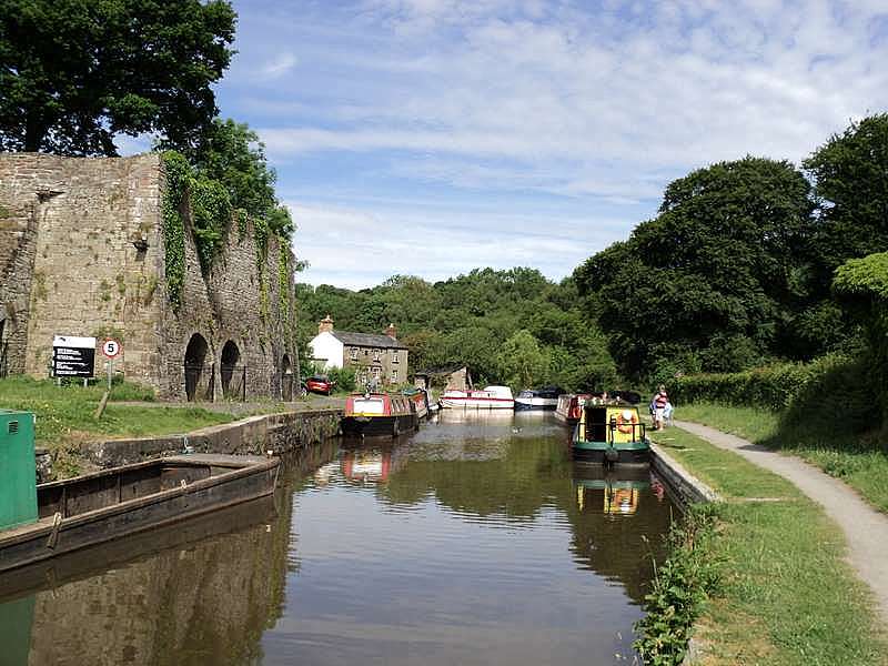 Monmouthshire & Brecon Canal at Llangattock